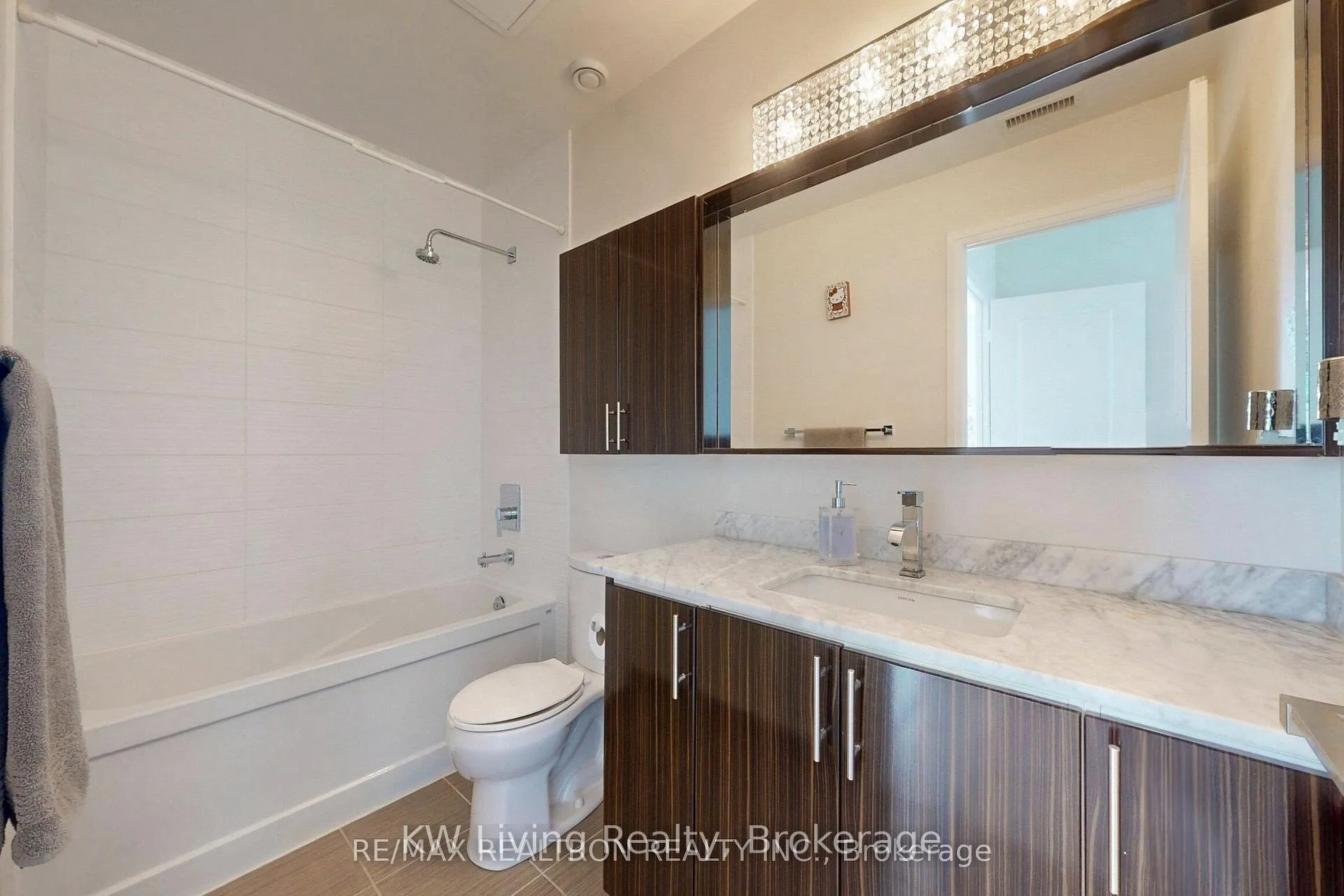 Photo 22 of Unit PH15, 7161 Yonge Street, Markham, Thornhill — HOMEH