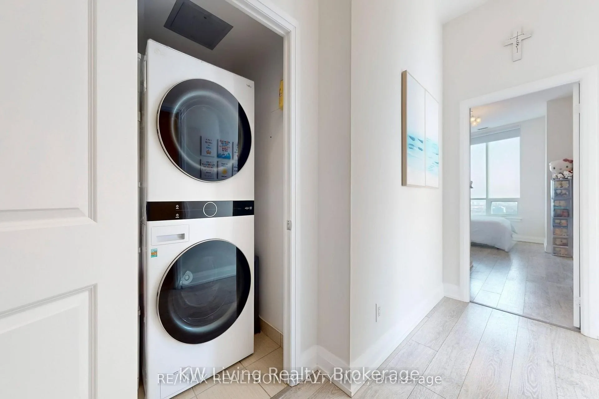 Photo 25 of Unit PH15, 7161 Yonge Street, Markham, Thornhill — HOMEH