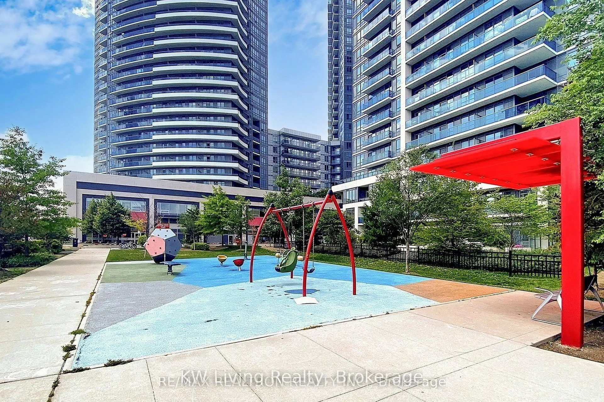 Photo 42 of Unit PH15, 7161 Yonge Street, Markham, Thornhill — HOMEH