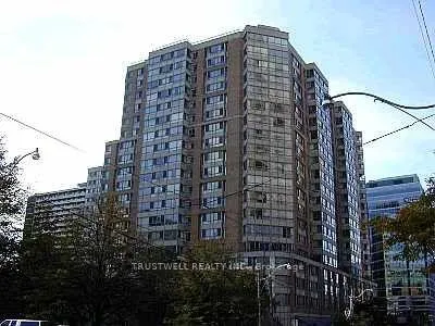 Front of Unit 1001, 717 Bay Street