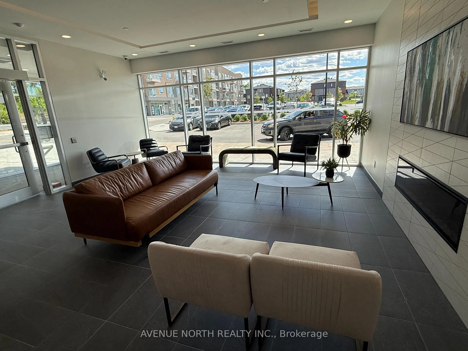 Photo 3 of 4838 Bank Street, Ottawa, Blossom Park/Kemp Park/Findlay Creek — HOMEH