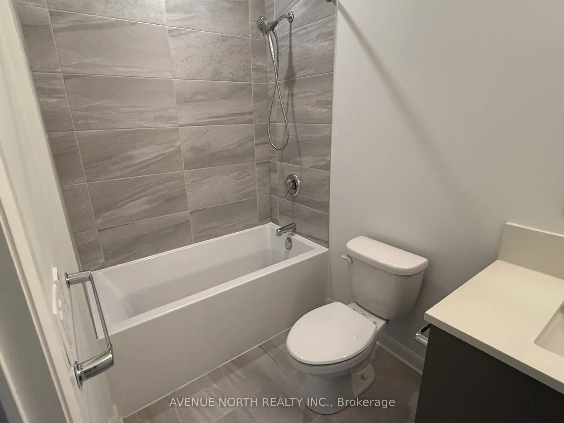 Photo 16 of 4838 Bank Street, Ottawa, Blossom Park/Kemp Park/Findlay Creek — HOMEH
