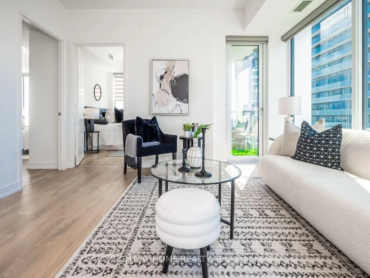 Photo 10 of Unit 1613, 158 Front Street E, Toronto, Moss Park — HOMEH