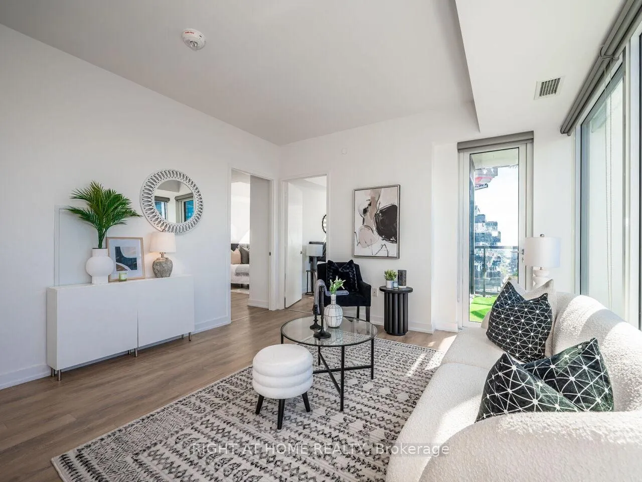 Photo 13 of Unit 1613, 158 Front Street E, Toronto, Moss Park — HOMEH