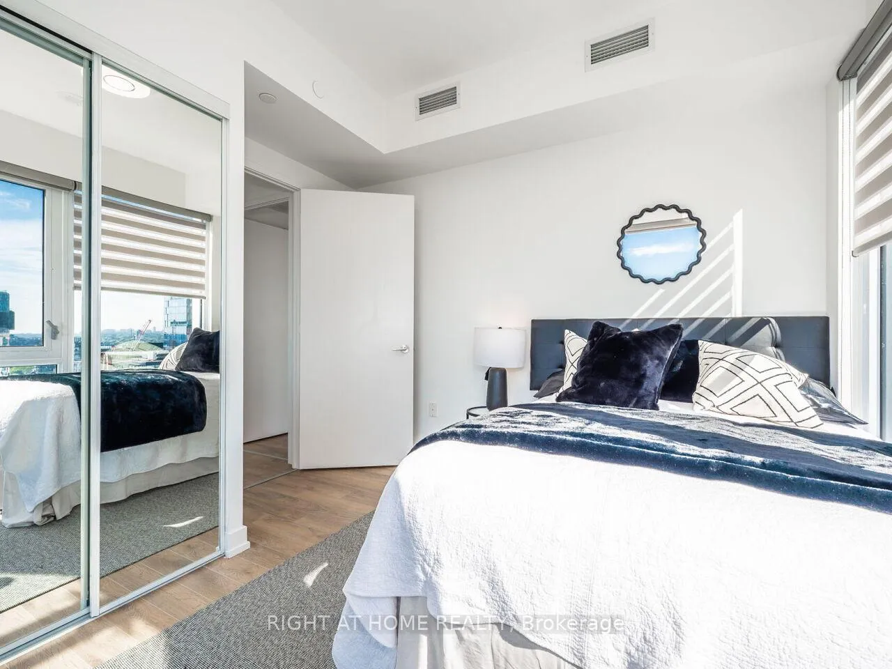 Photo 21 of Unit 1613, 158 Front Street E, Toronto, Moss Park — HOMEH