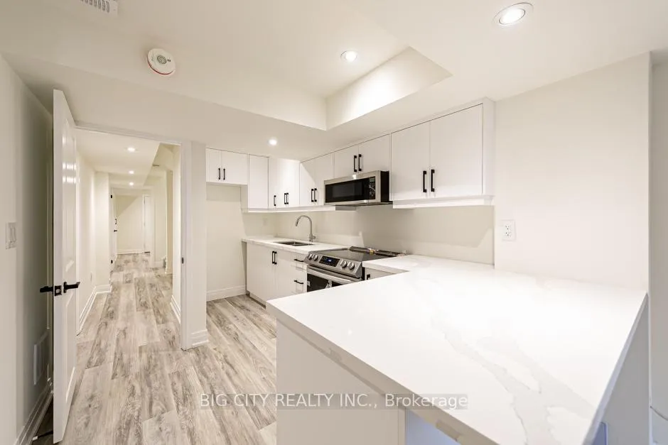Front of Unit Lower, 32 Conchita Street