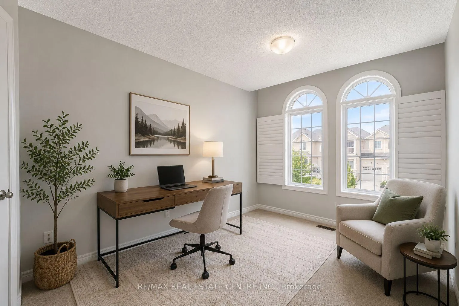 Photo 15 of 10 Ebury Drive, Brampton, Credit Valley — HOMEH