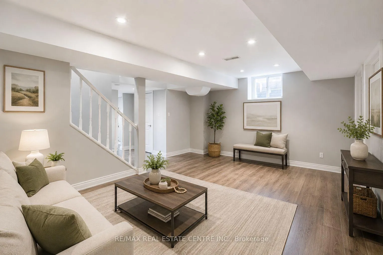 Photo 28 of 10 Ebury Drive, Brampton, Credit Valley — HOMEH