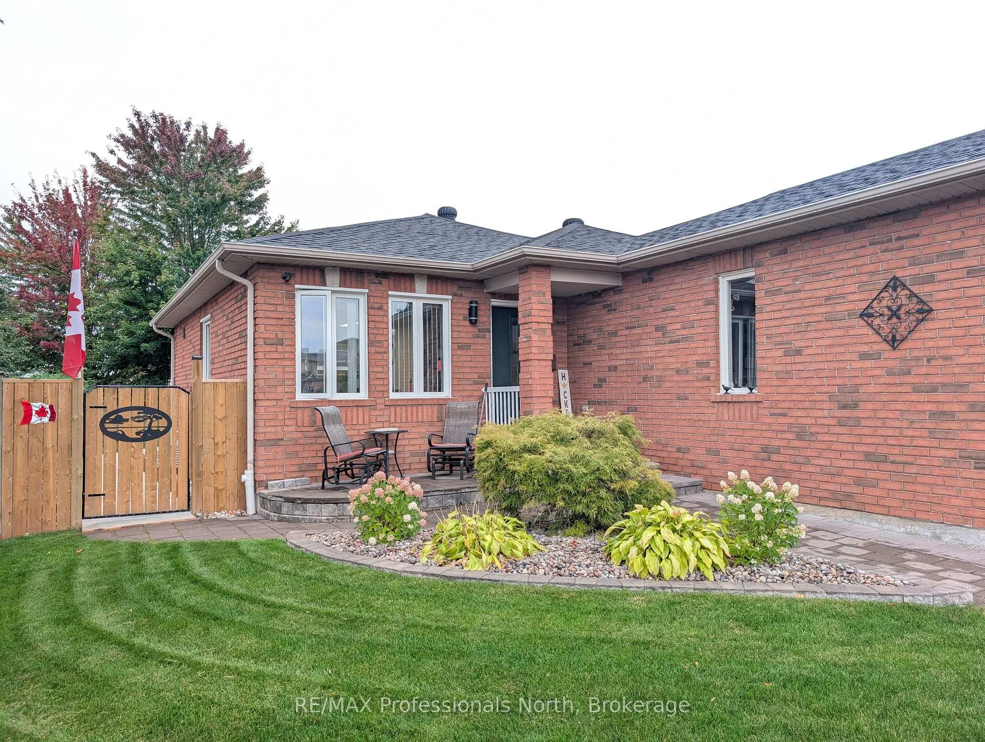 Photo 2 of 66 Coleman Drive, Barrie, Edgehill Drive — HOMEH