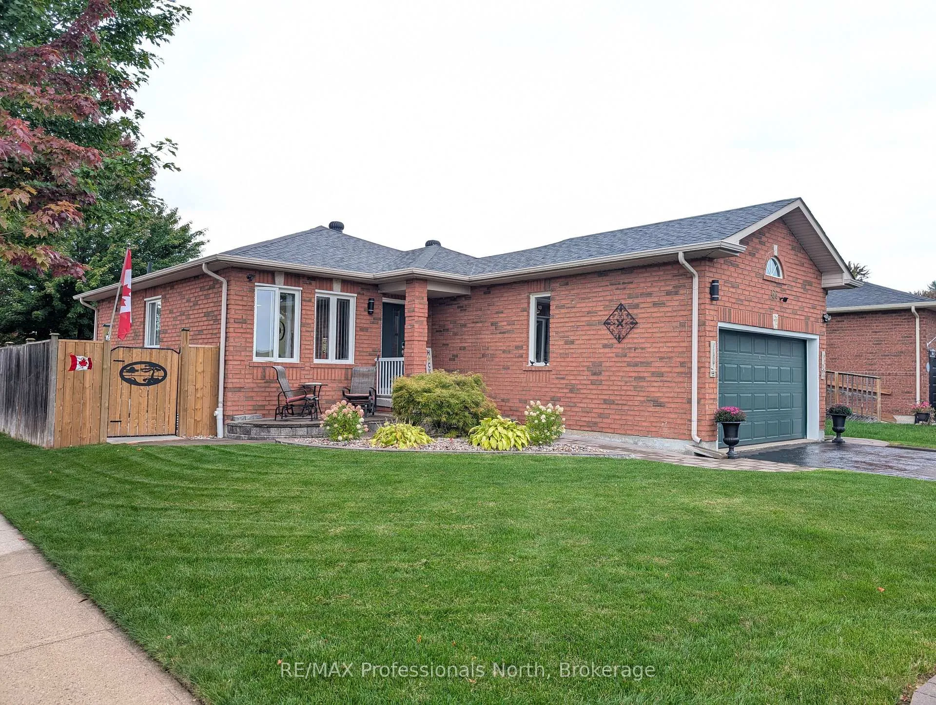 Photo 3 of 66 Coleman Drive, Barrie, Edgehill Drive — HOMEH