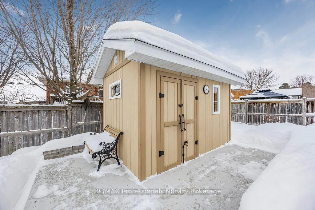 Photo 33 of 66 Coleman Drive, Barrie, Edgehill Drive — HOMEH