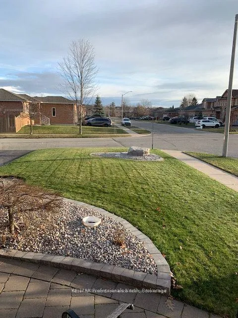 Photo 36 of 66 Coleman Drive, Barrie, Edgehill Drive — HOMEH