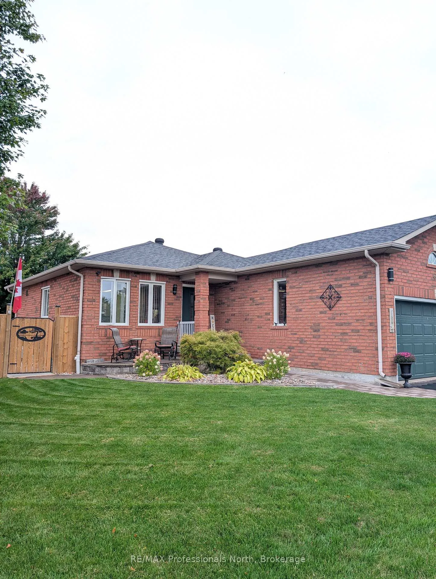Photo 38 of 66 Coleman Drive, Barrie, Edgehill Drive — HOMEH