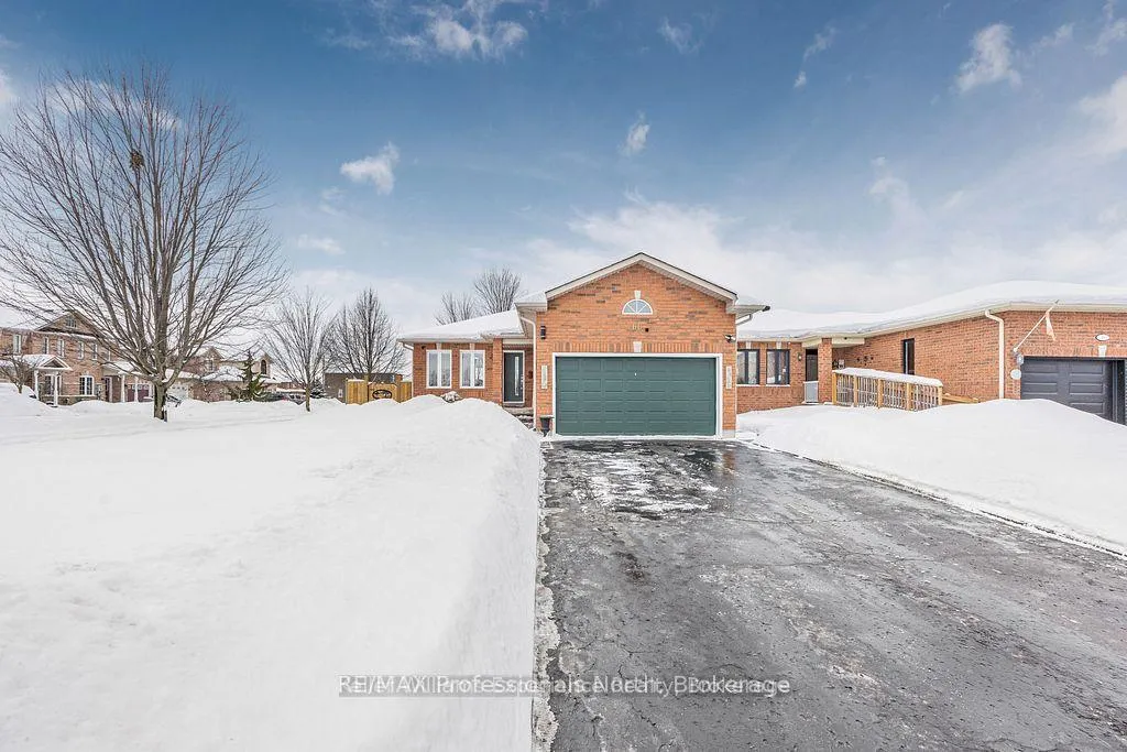Photo 42 of 66 Coleman Drive, Barrie, Edgehill Drive — HOMEH