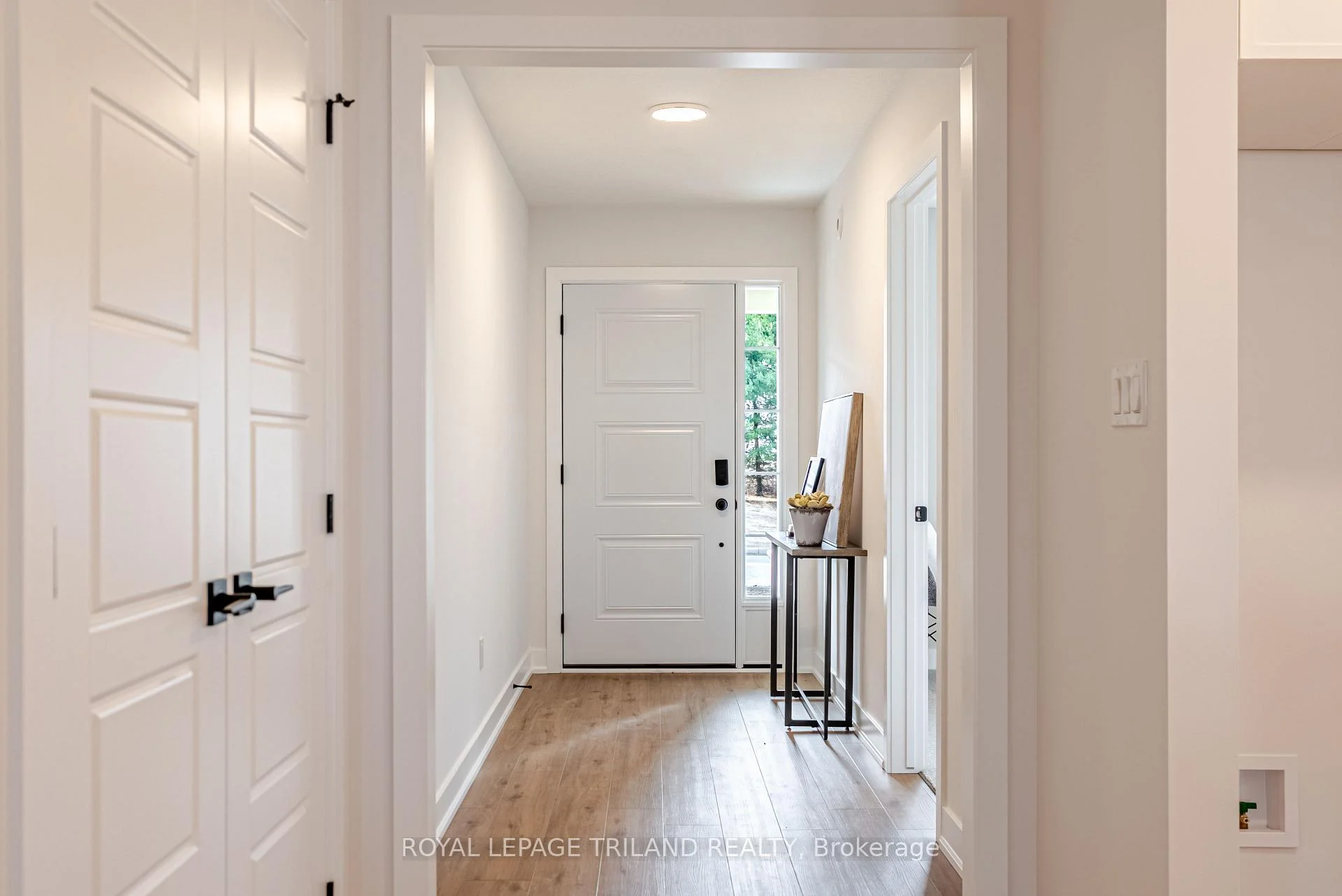 Photo 8 of 37 Harrow Lane, St. Thomas — HOMEH