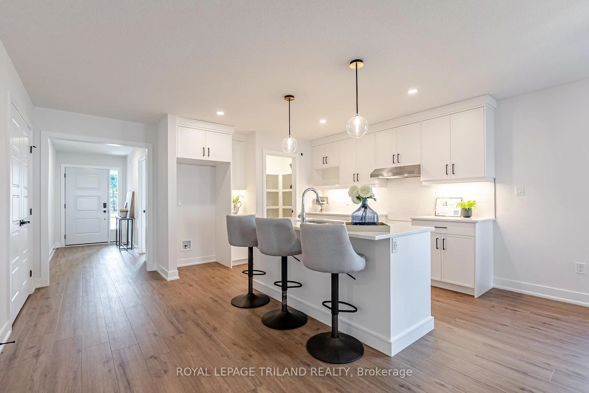 Photo 18 of 37 Harrow Lane, St. Thomas — HOMEH