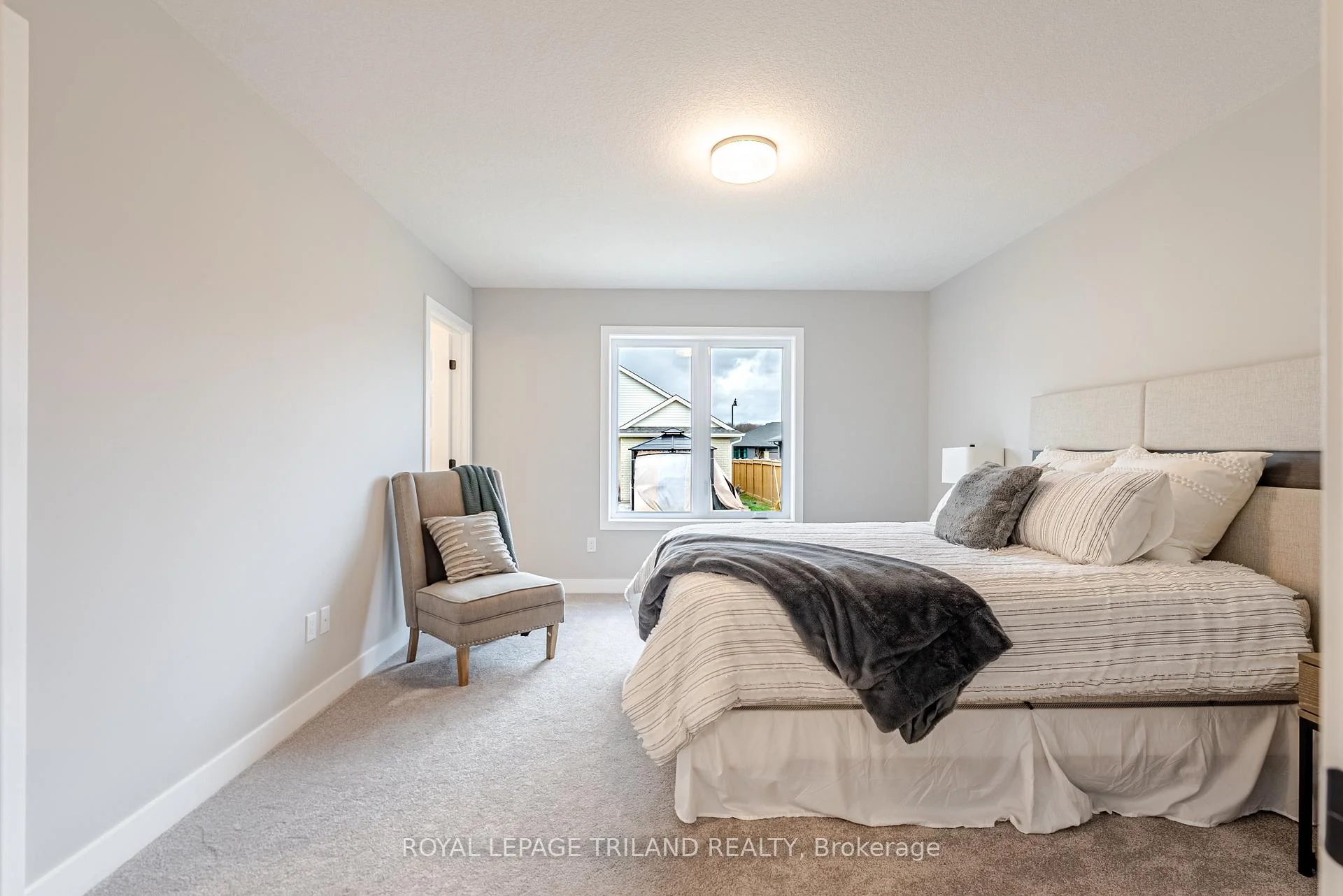 Photo 40 of 37 Harrow Lane, St. Thomas — HOMEH