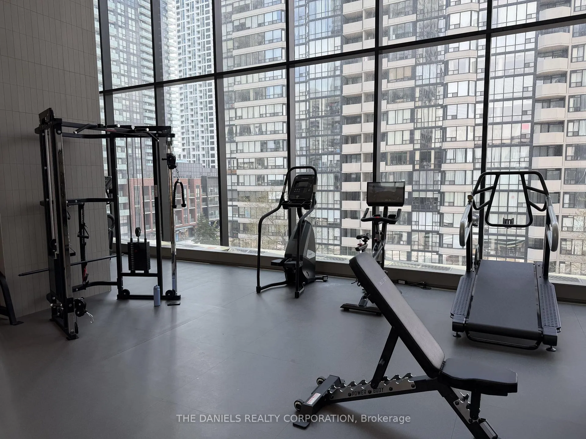 Photo 14 of Unit 2712, 395 Square One Drive, Mississauga, City Centre — HOMEH