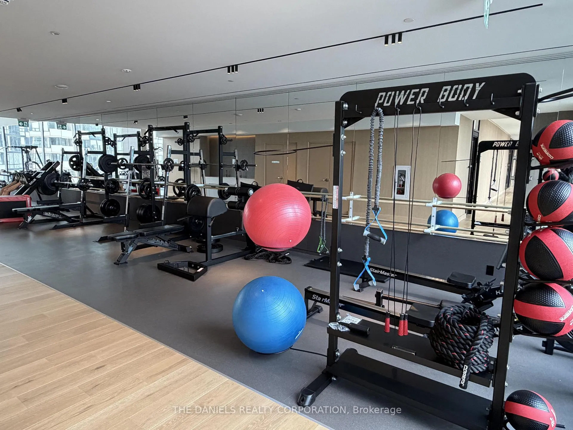 Photo 16 of Unit 2712, 395 Square One Drive, Mississauga, City Centre — HOMEH