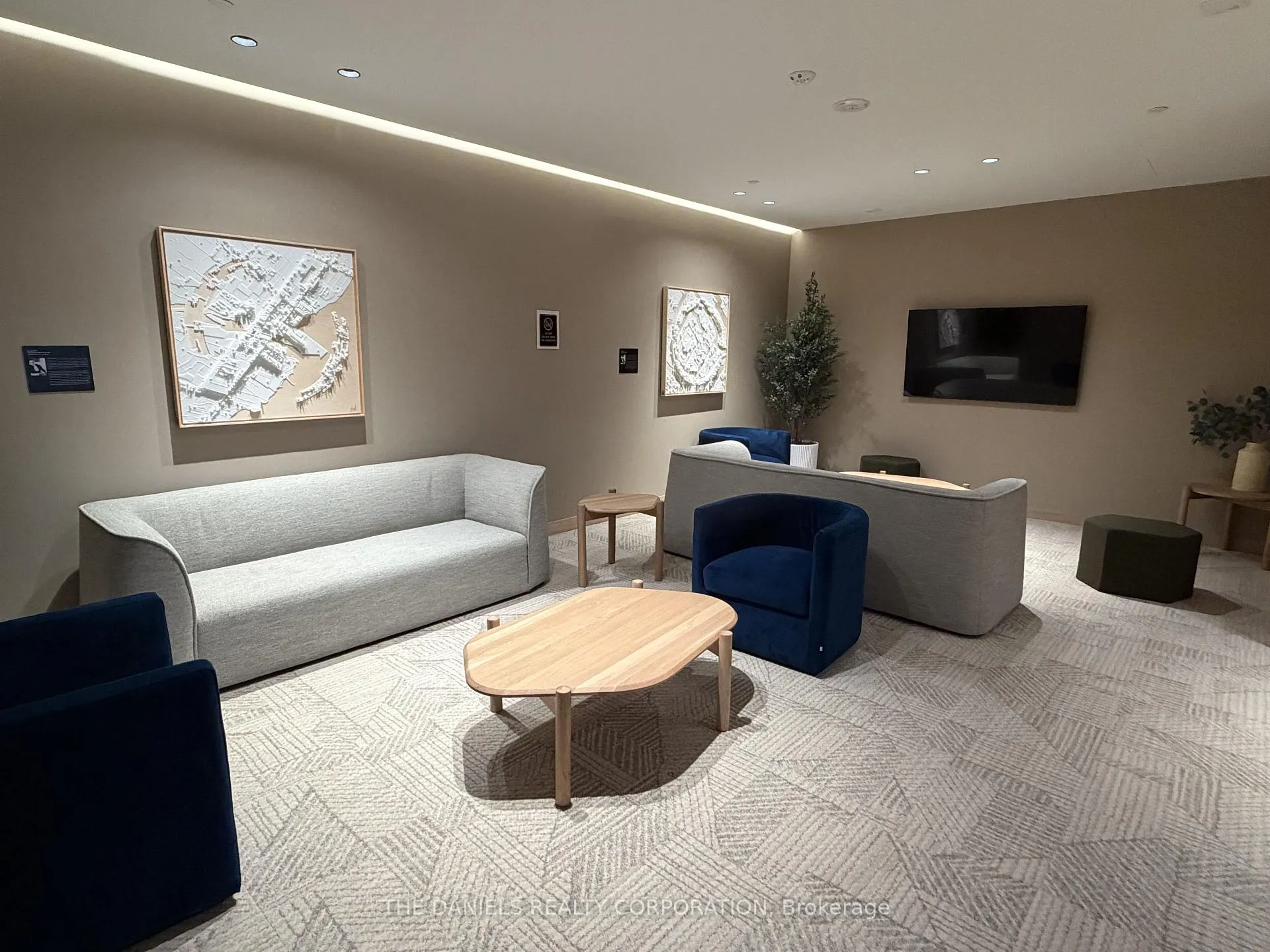 Photo 19 of Unit 2712, 395 Square One Drive, Mississauga, City Centre — HOMEH
