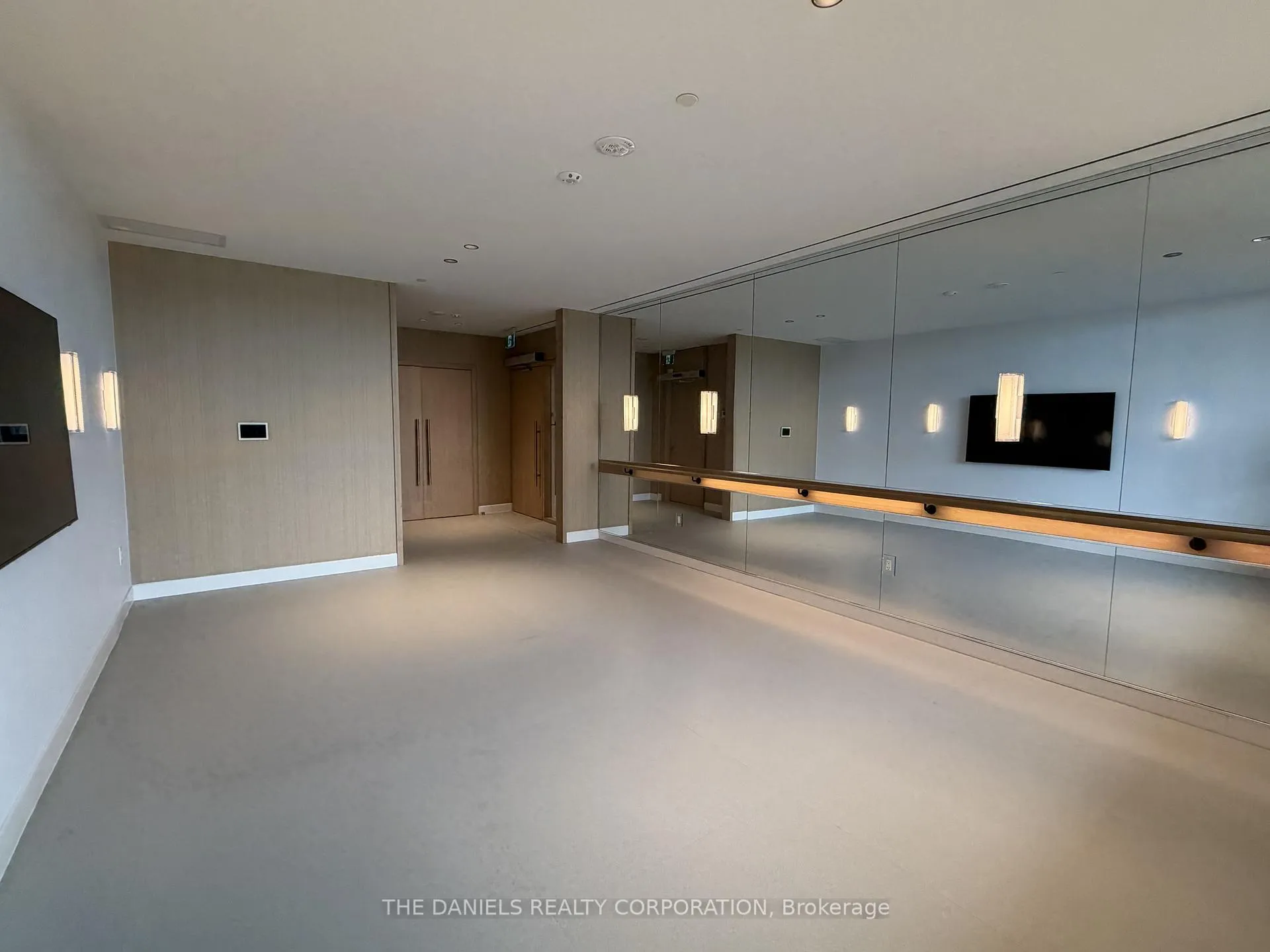 Photo 21 of Unit 2712, 395 Square One Drive, Mississauga, City Centre — HOMEH
