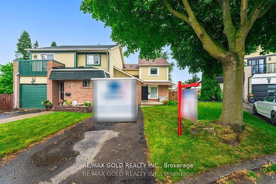 Photo 3 of 24 Terry Hill, Brampton, Heart Lake East — HOMEH
