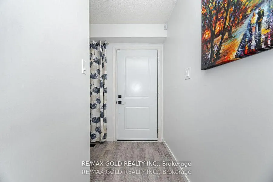 Photo 5 of 24 Terry Hill, Brampton, Heart Lake East — HOMEH