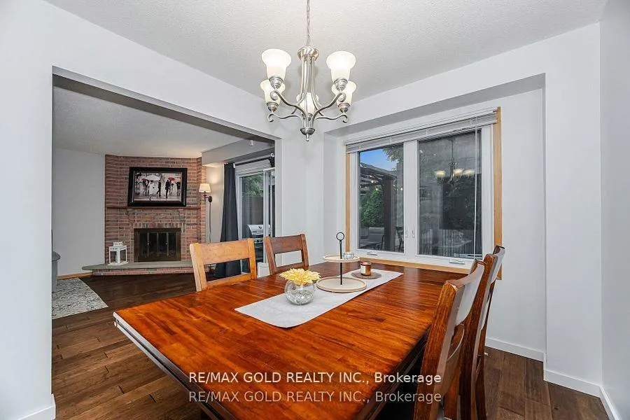 Photo 16 of 24 Terry Hill, Brampton, Heart Lake East — HOMEH