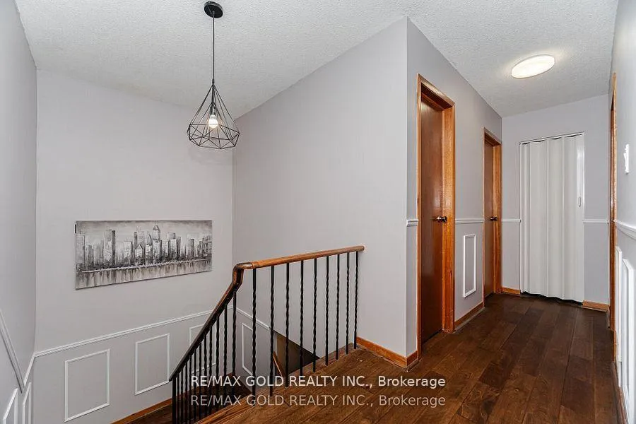 Photo 17 of 24 Terry Hill, Brampton, Heart Lake East — HOMEH