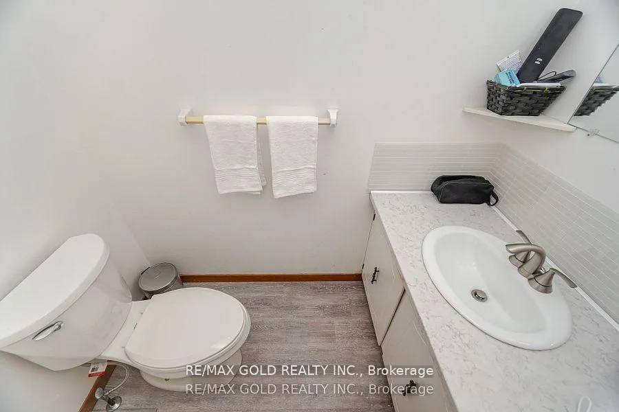 Photo 21 of 24 Terry Hill, Brampton, Heart Lake East — HOMEH