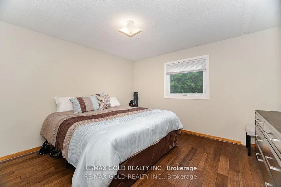 Photo 22 of 24 Terry Hill, Brampton, Heart Lake East — HOMEH