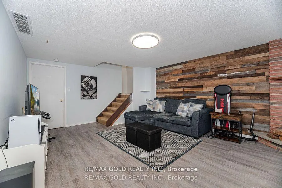 Photo 28 of 24 Terry Hill, Brampton, Heart Lake East — HOMEH