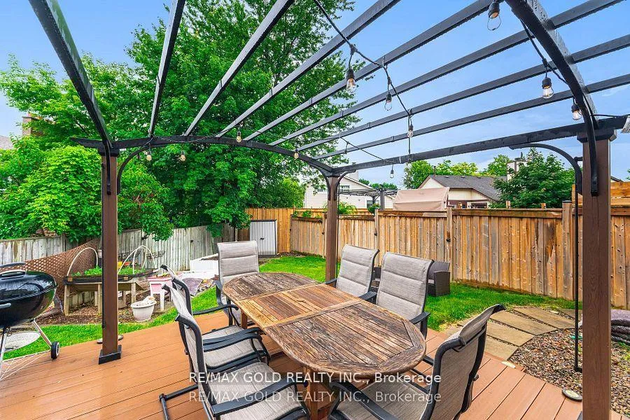 Photo 35 of 24 Terry Hill, Brampton, Heart Lake East — HOMEH