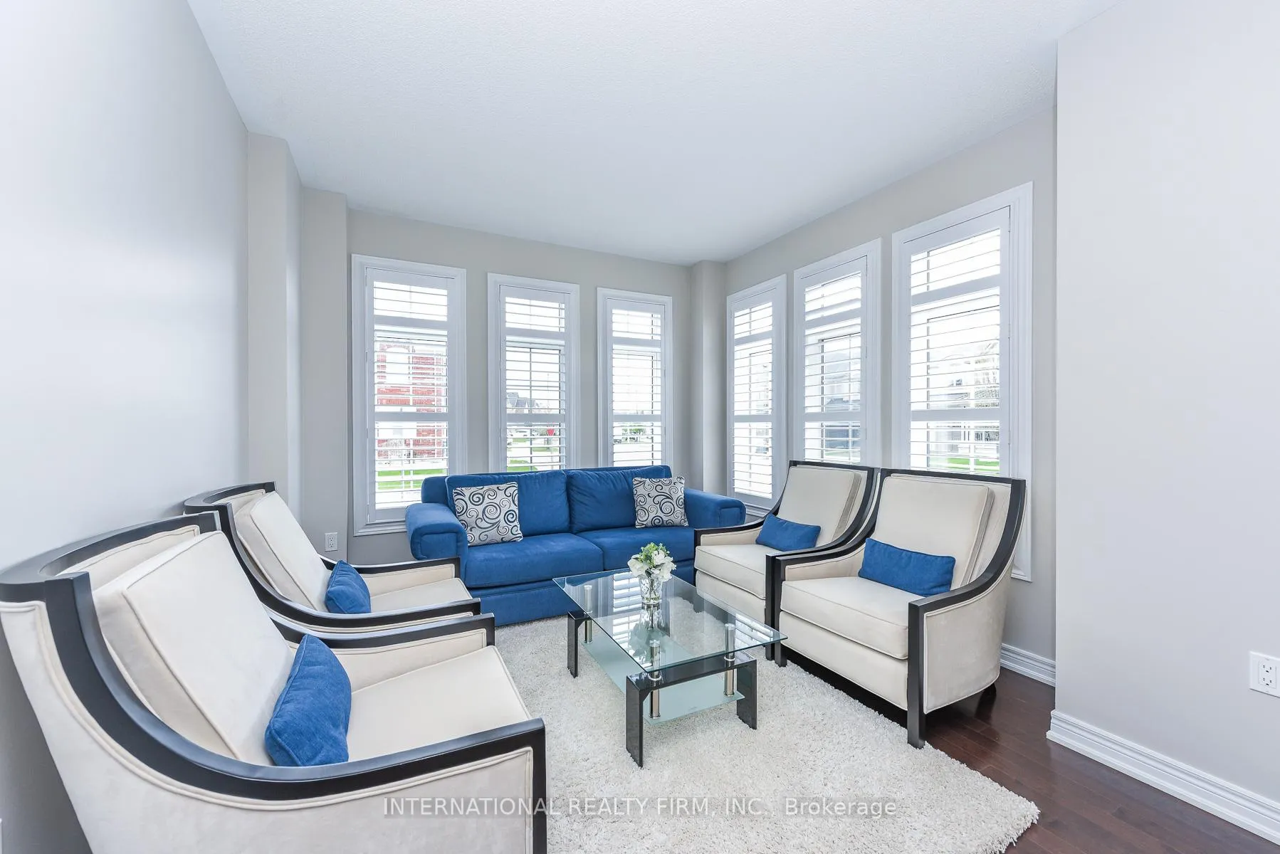 Photo 4 of 578 Dougall Avenue, Caledon, Rural Caledon — HOMEH