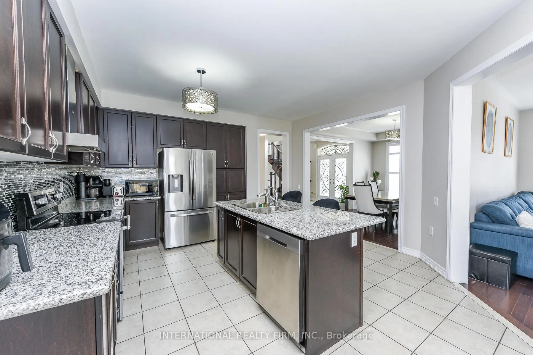 Photo 9 of 578 Dougall Avenue, Caledon, Rural Caledon — HOMEH