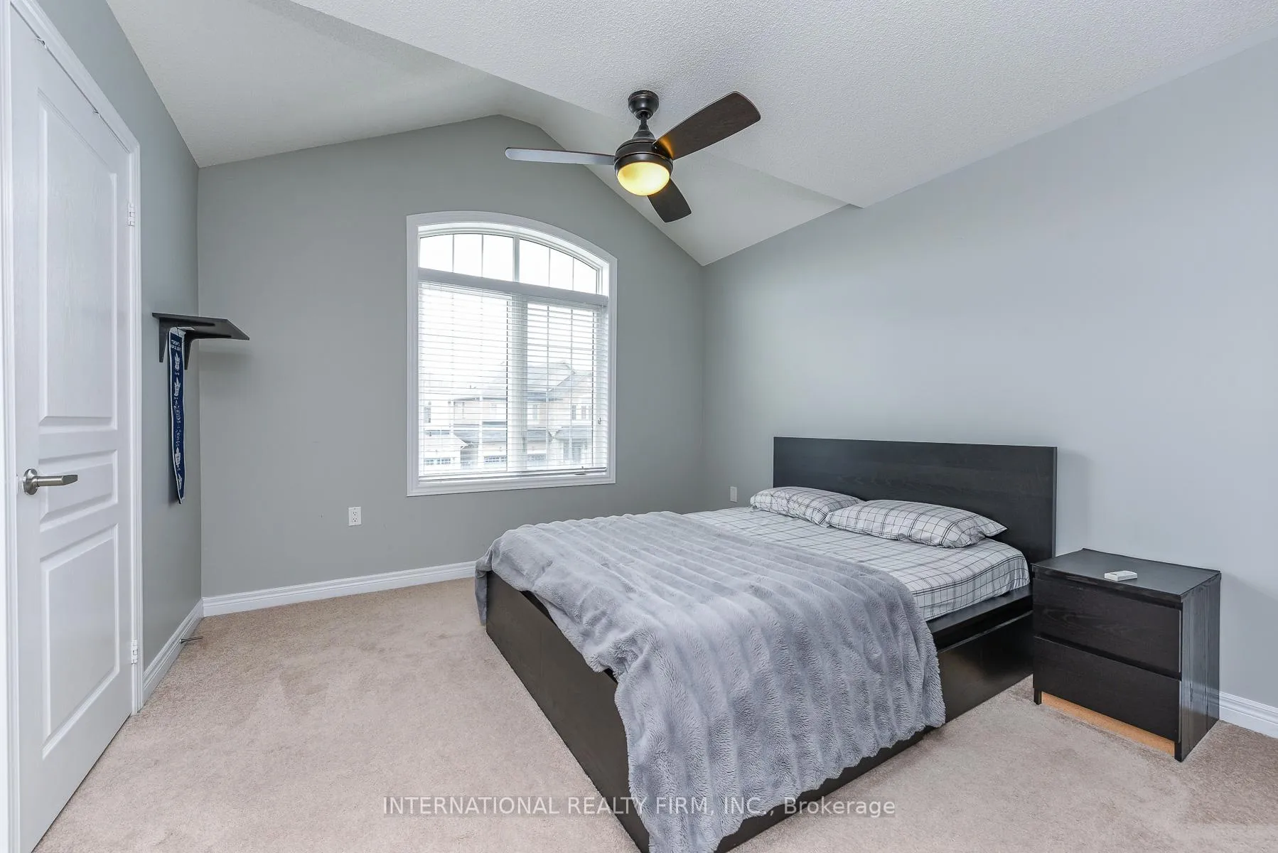 Photo 18 of 578 Dougall Avenue, Caledon, Rural Caledon — HOMEH