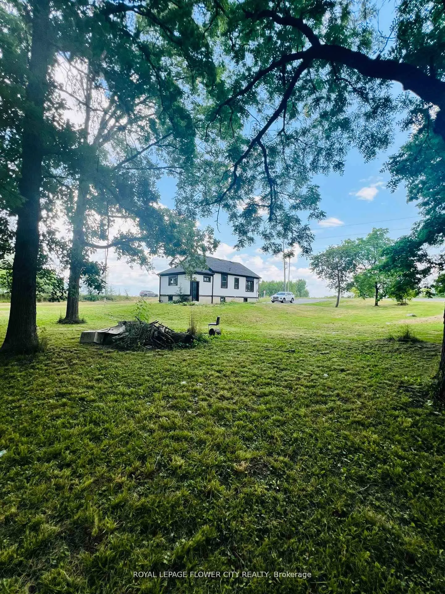 Photo 4 of 4509 White Oak Road, London, South W — HOMEH
