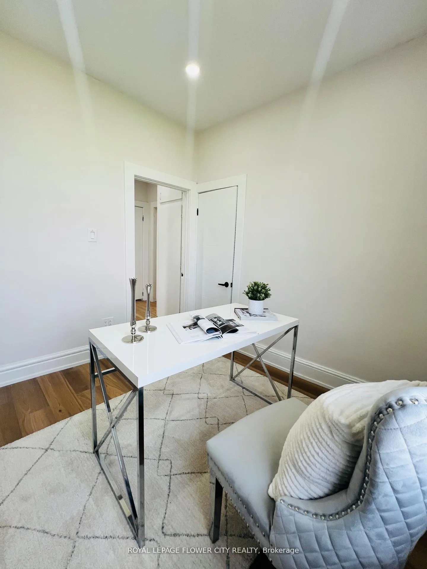 Photo 10 of 4509 White Oak Road, London, South W — HOMEH