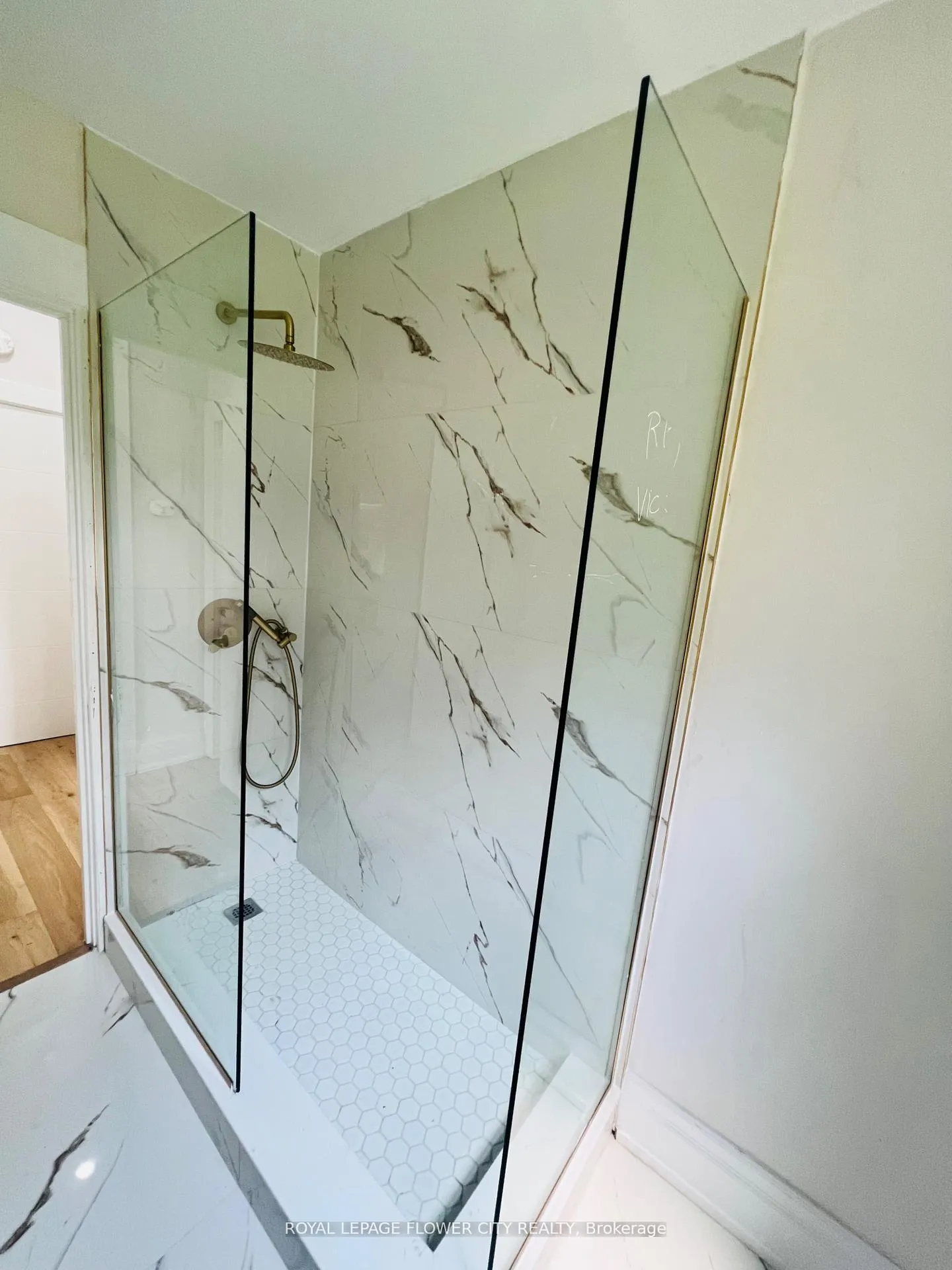 Photo 20 of 4509 White Oak Road, London, South W — HOMEH