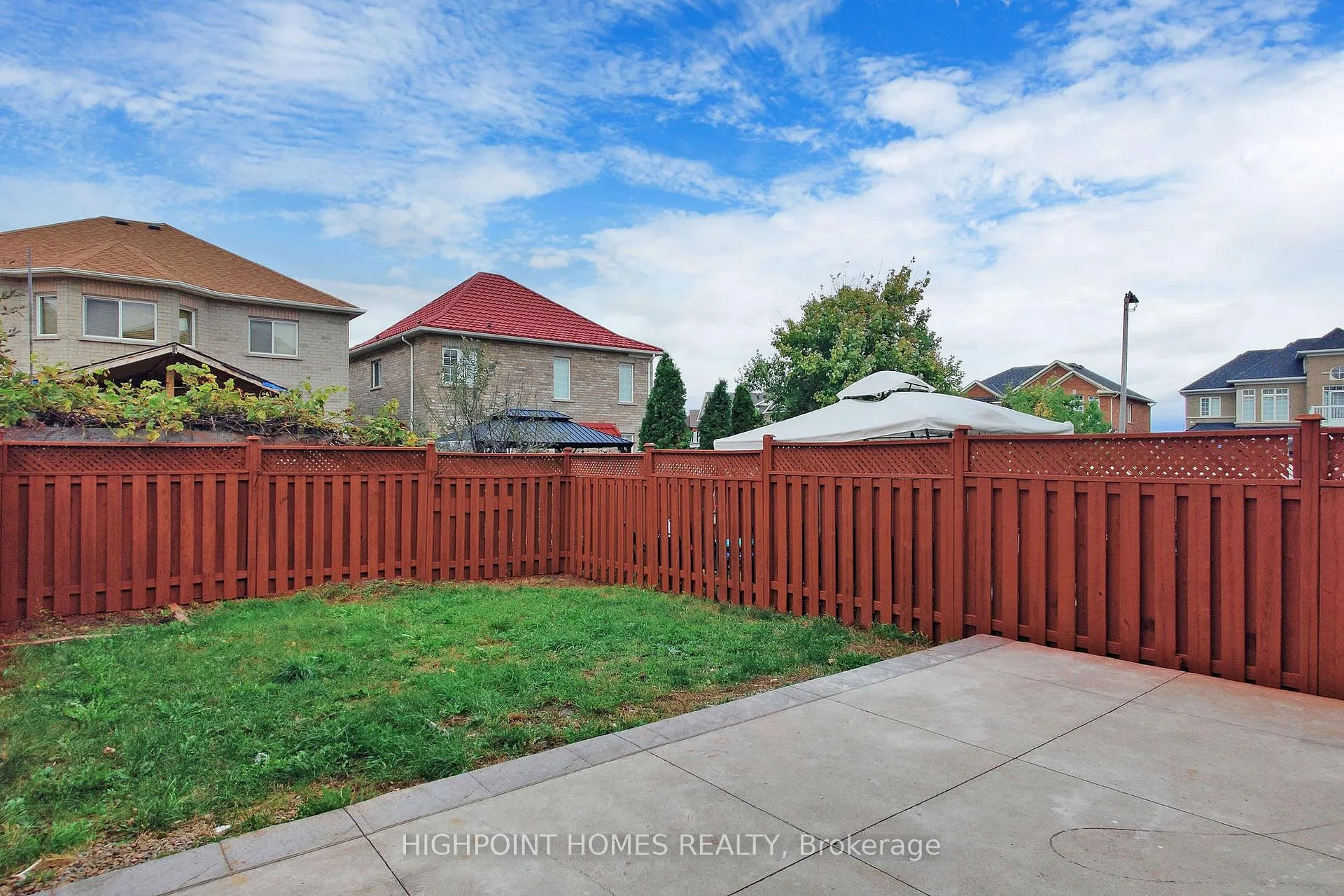 Photo 11 of 8 Martree Crescent, Brampton, Madoc — HOMEH