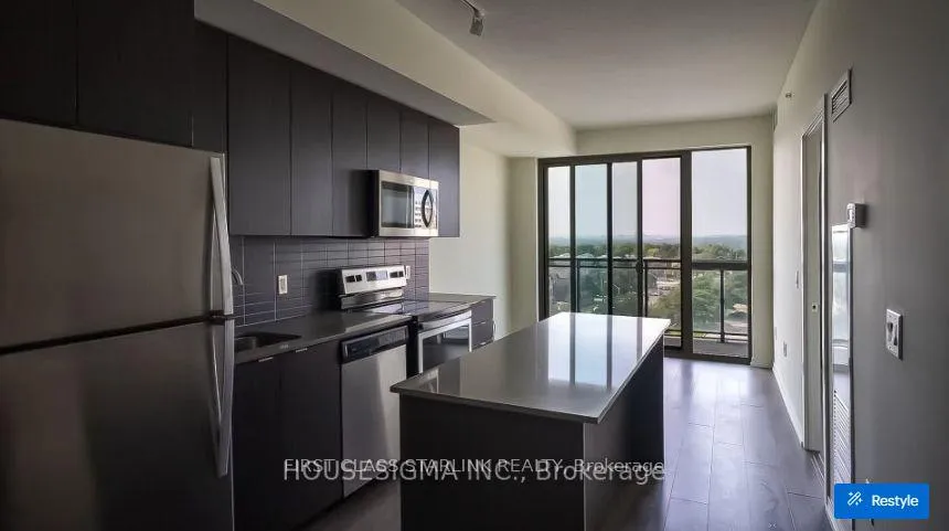 Photo 6 of Unit 805, 3237 Bayview Avenue, North York, Bayview Village — HOMEH
