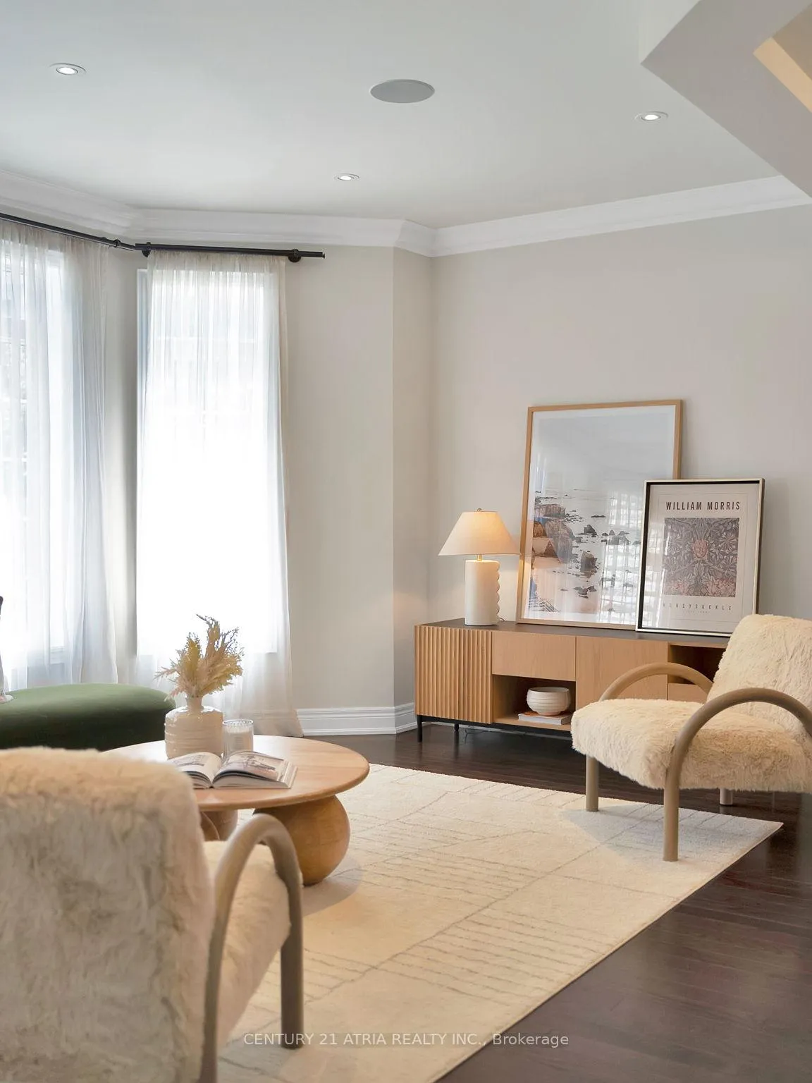 Photo 3 of 33 Bloorview Place, North York, Don Valley Village — HOMEH