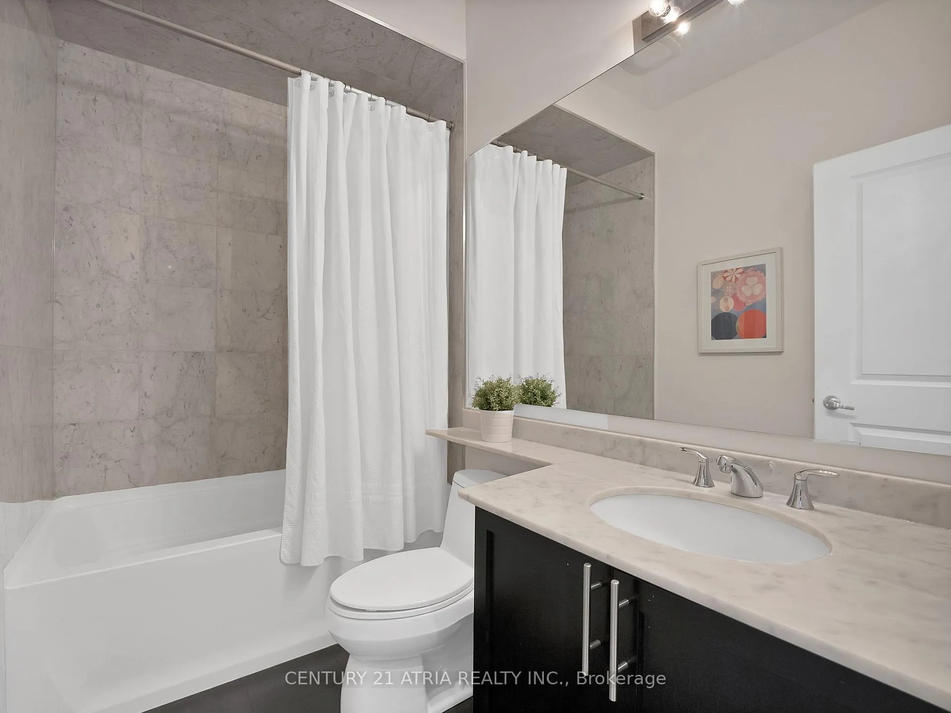 Photo 31 of 33 Bloorview Place, North York, Don Valley Village — HOMEH