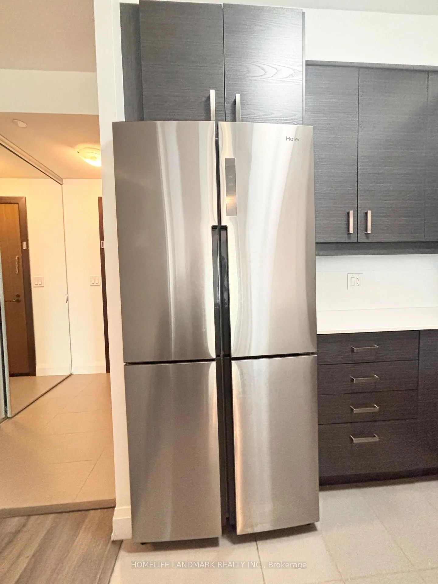 Photo 6 of Unit 207, 1 Uptown Drive, Markham, Unionville — HOMEH