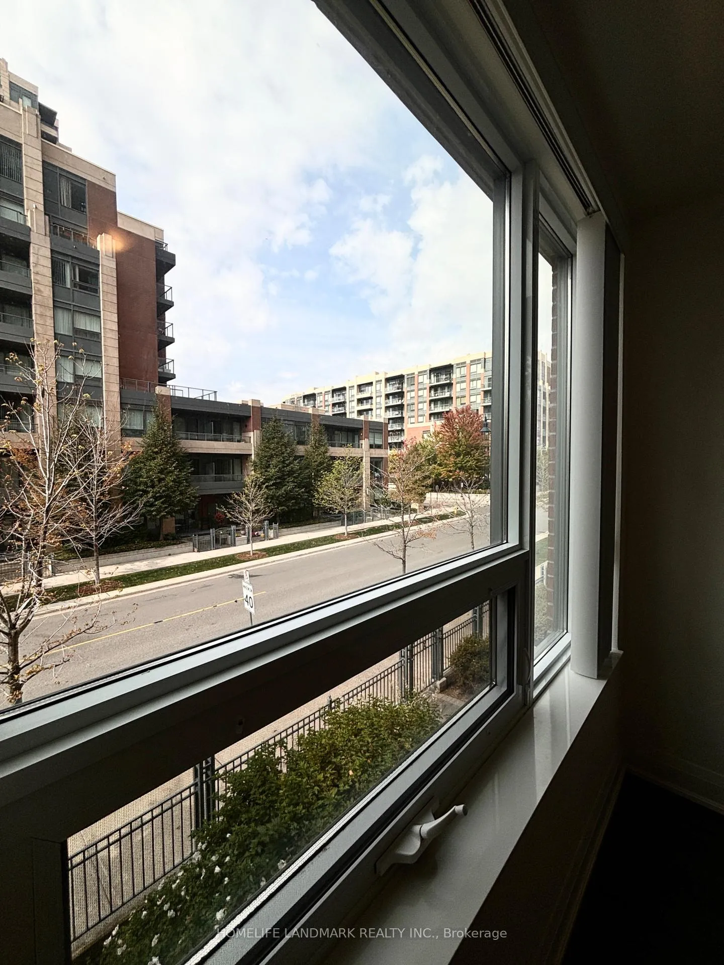 Photo 27 of Unit 207, 1 Uptown Drive, Markham, Unionville — HOMEH