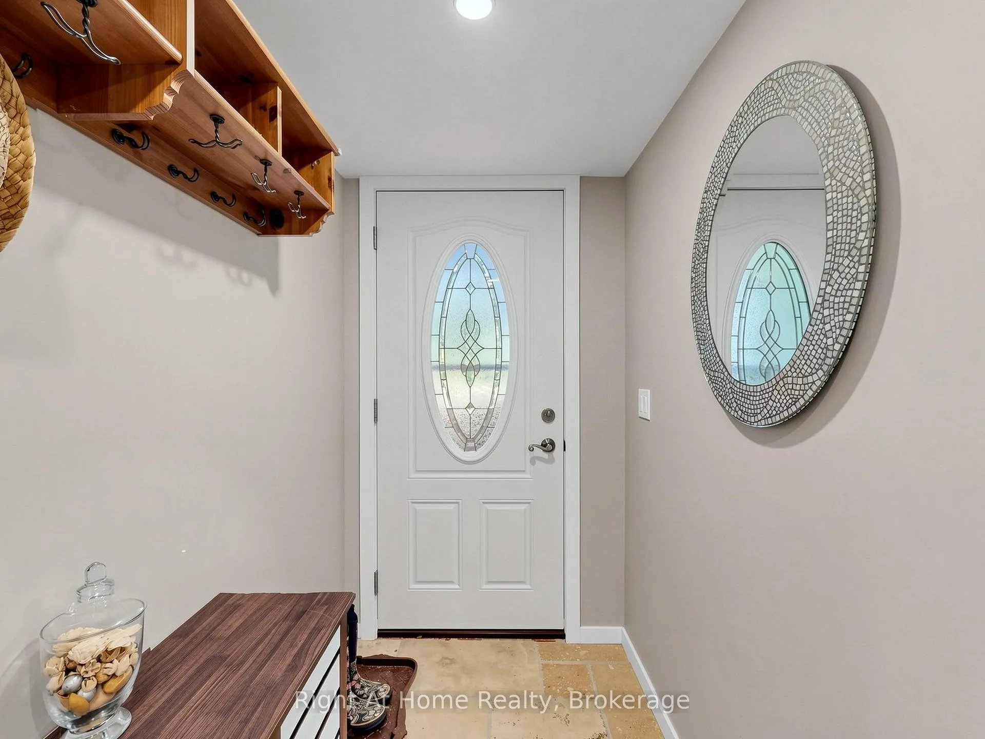 Photo 27 of 354 5th Concession Road W, Hamilton, Rural Flamborough — HOMEH