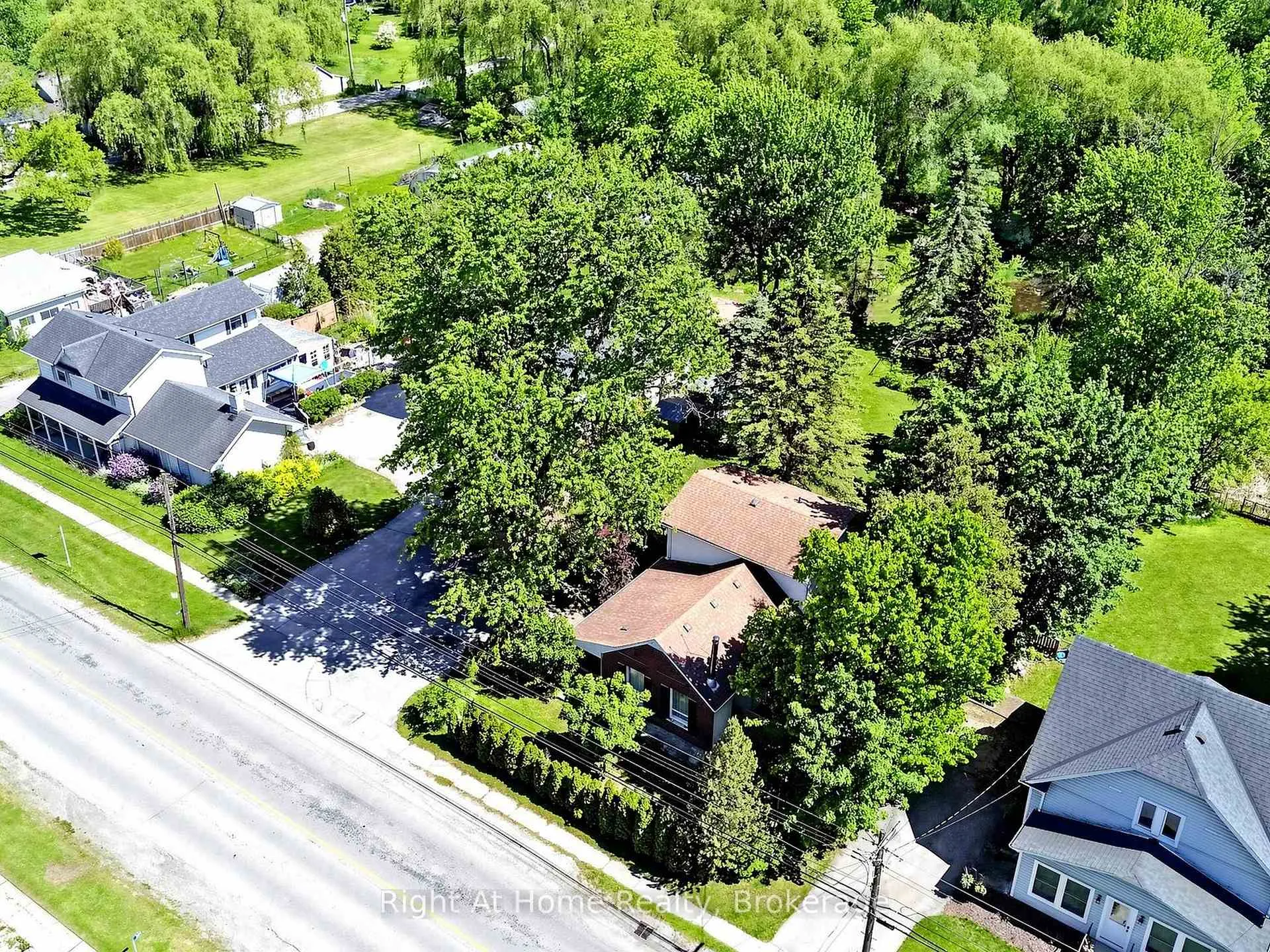Photo 40 of 354 5th Concession Road W, Hamilton, Rural Flamborough — HOMEH