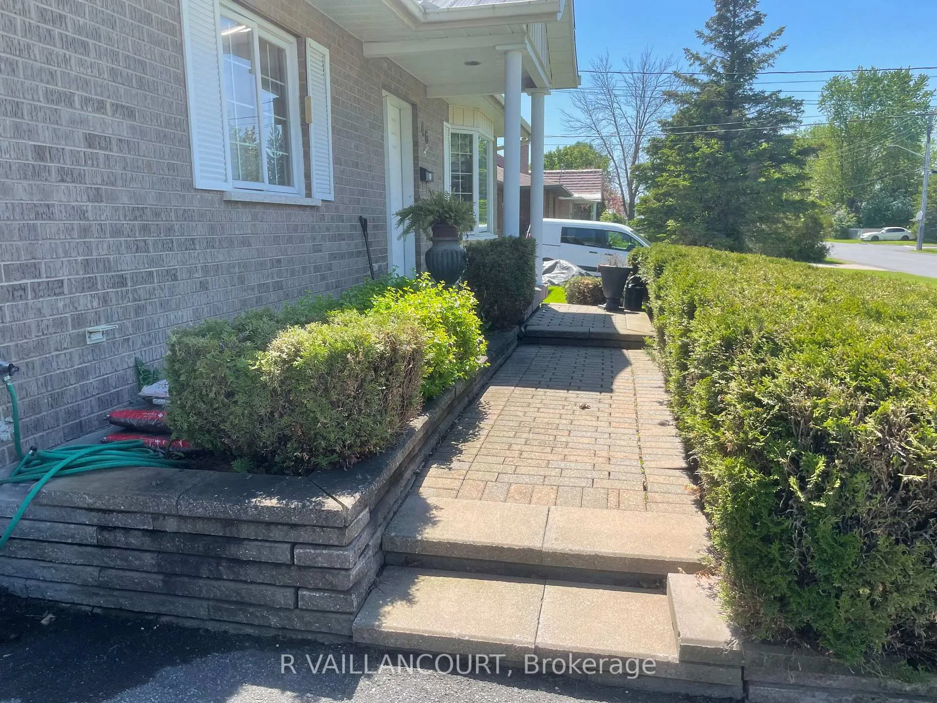 Photo 3 of Unit A & B, 46 William Street, North Glengarry, Alexandria — HOMEH