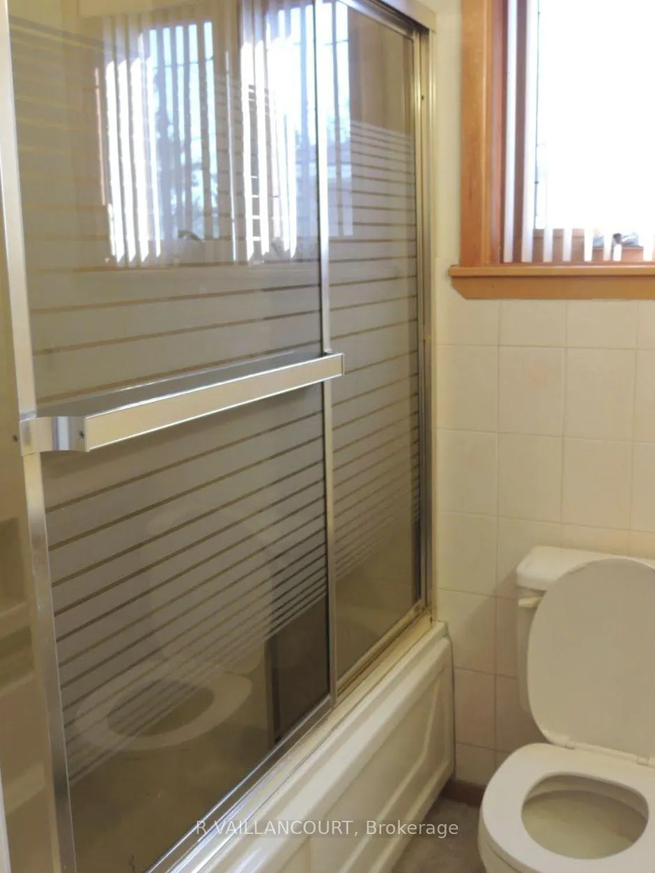 Photo 13 of Unit A & B, 46 William Street, North Glengarry, Alexandria — HOMEH