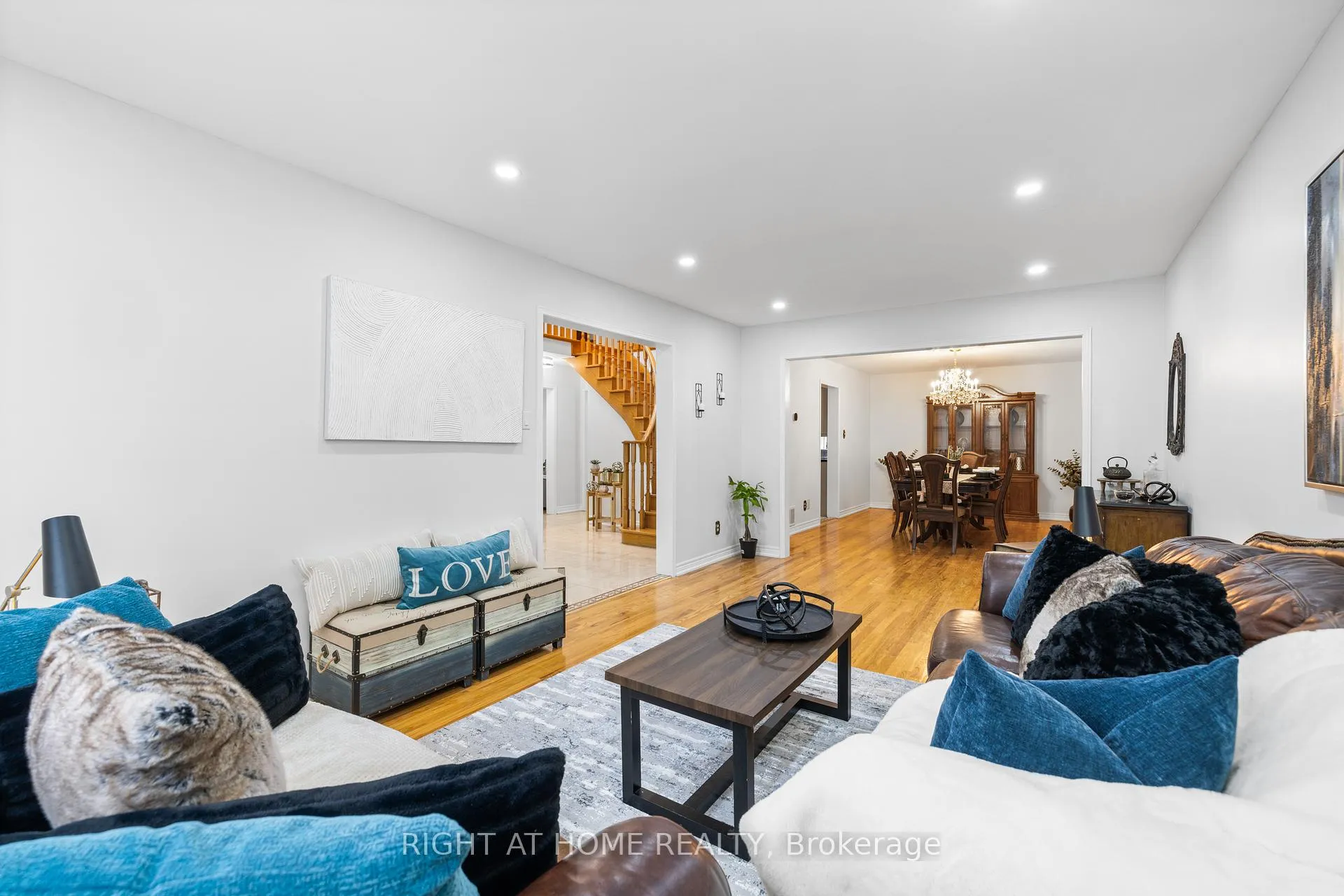 Photo 13 of 4469 Idlewilde Crescent, Mississauga, Central Erin Mills — HOMEH